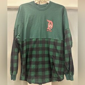 Disneyland christmas spirit jersey M